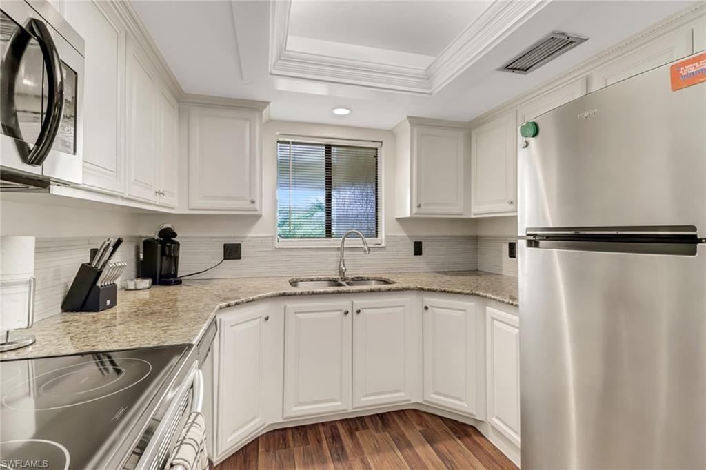 4396 Bowsprit Ct ##4b - Photo 3 of 32