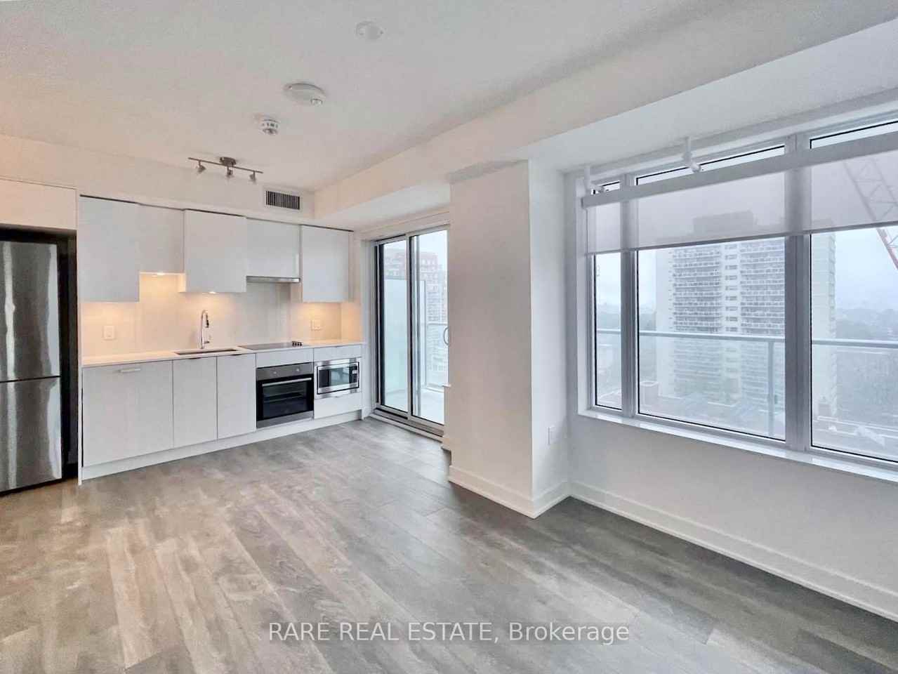 195 Redpath Avenue #1004 - Photo 2 of 17