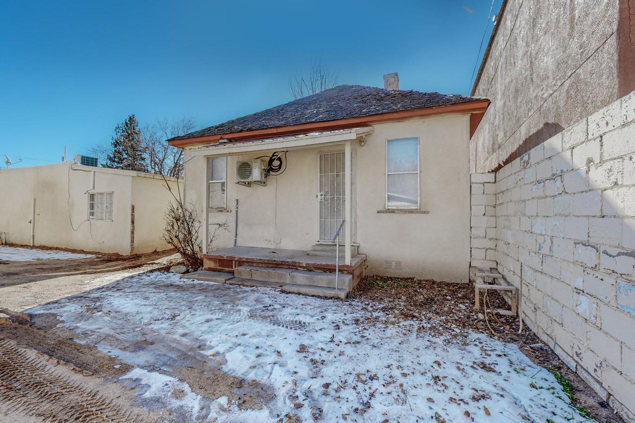 111 Orchard Garden Rd Sw #111-1-2 - Photo 4 of 9