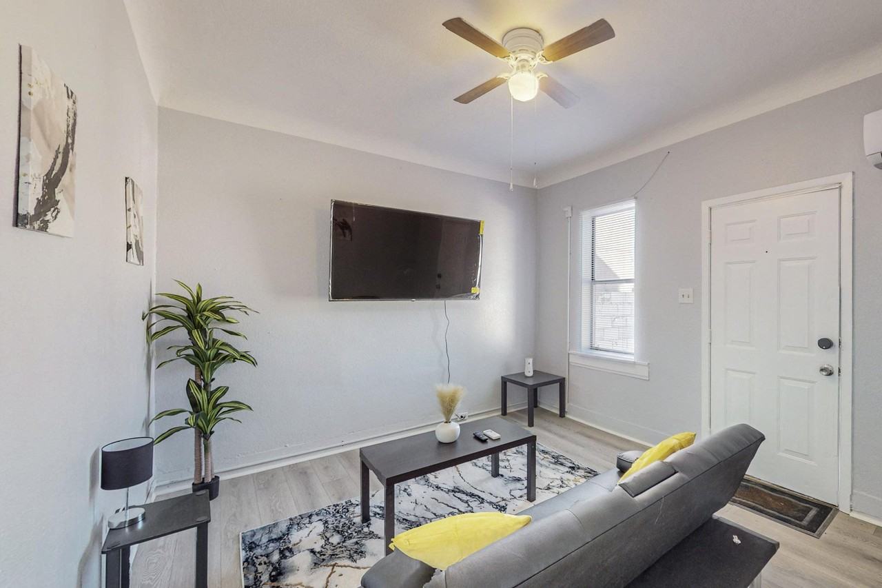 111 Orchard Garden Rd Sw #111-1-2 - Photo 6 of 9