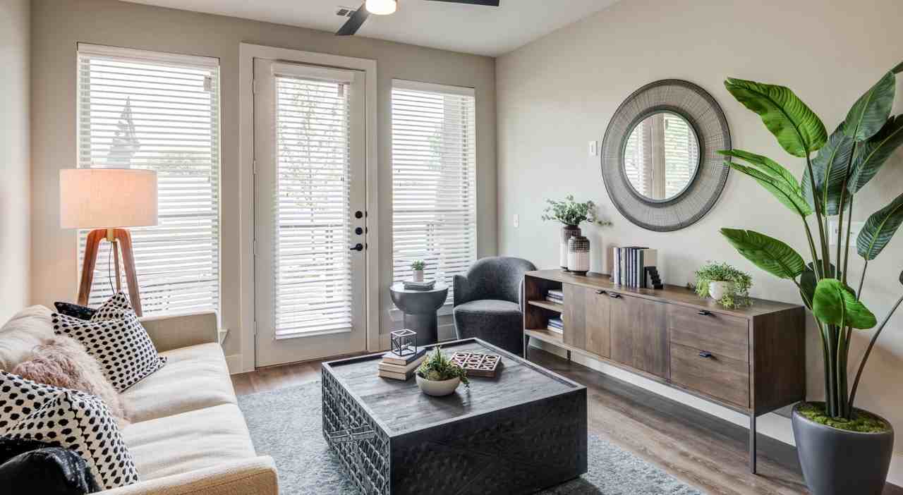 Harding Street - Photo 2 of 10