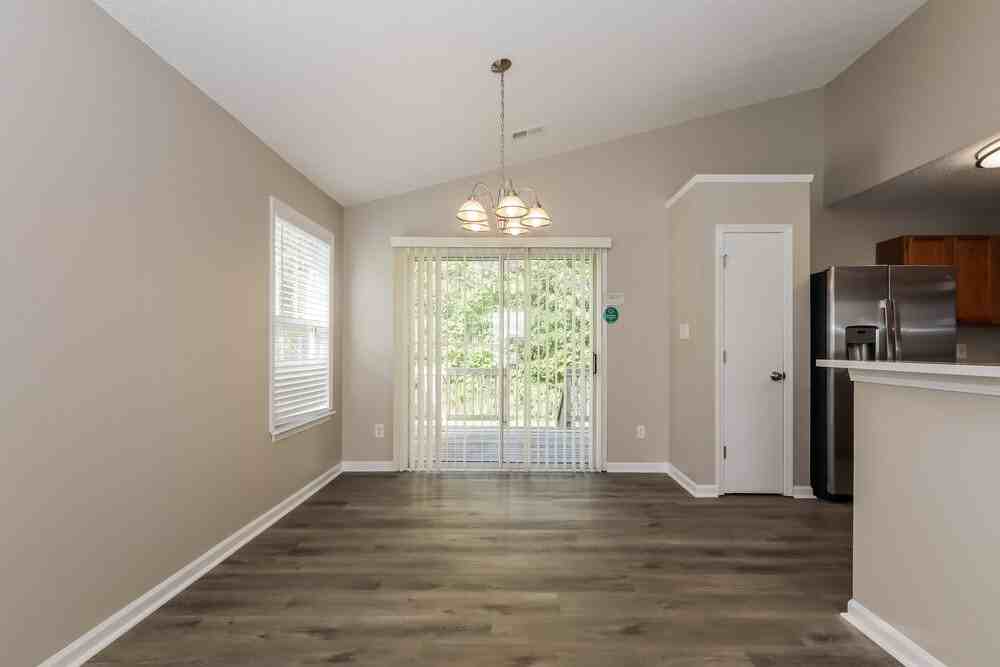 11926 Stewarts Crossing Dr - Photo 6 of 16