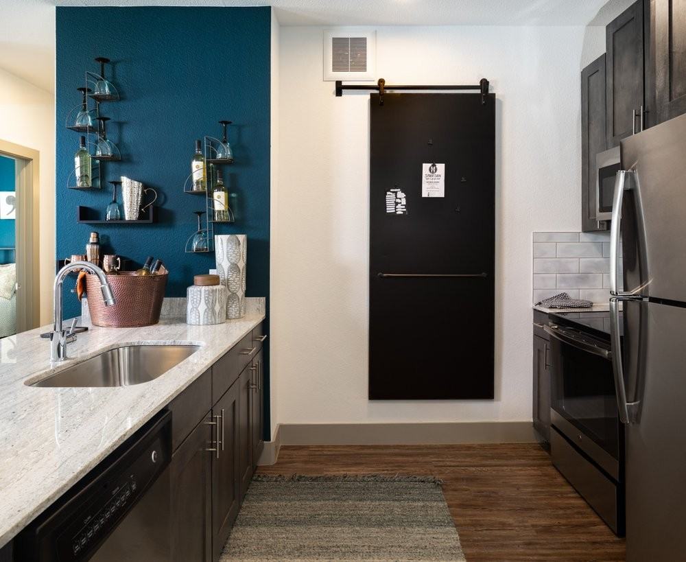 1213 E 5th St - Photo 3 of 23