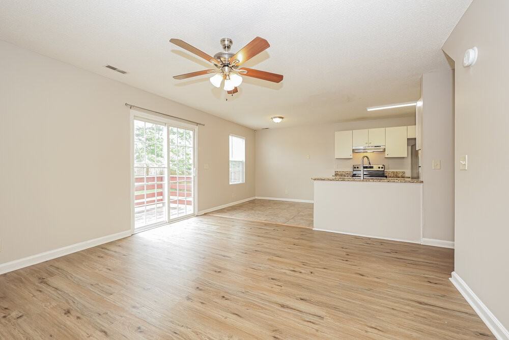 1936 Turnberry Ct - Photo 5 of 17