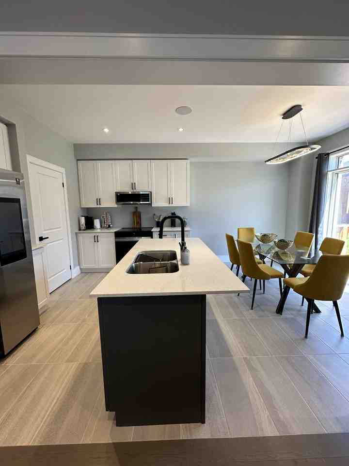 1335 Davis Loop - Photo 2 of 11