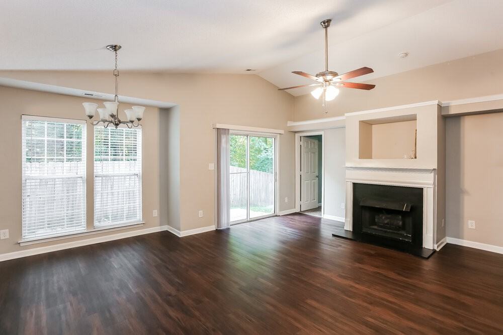 8610 Treyburn Dr - Photo 5 of 16
