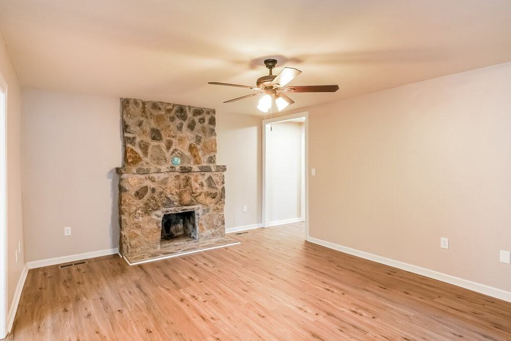 587 Shun Pike - Photo 5 of 20