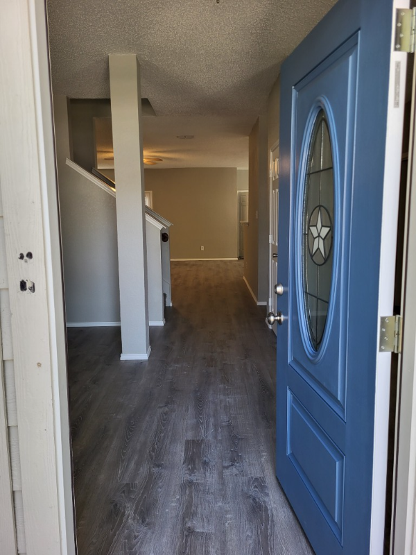 2943 Deer Ridge Dr - Photo 2 of 28