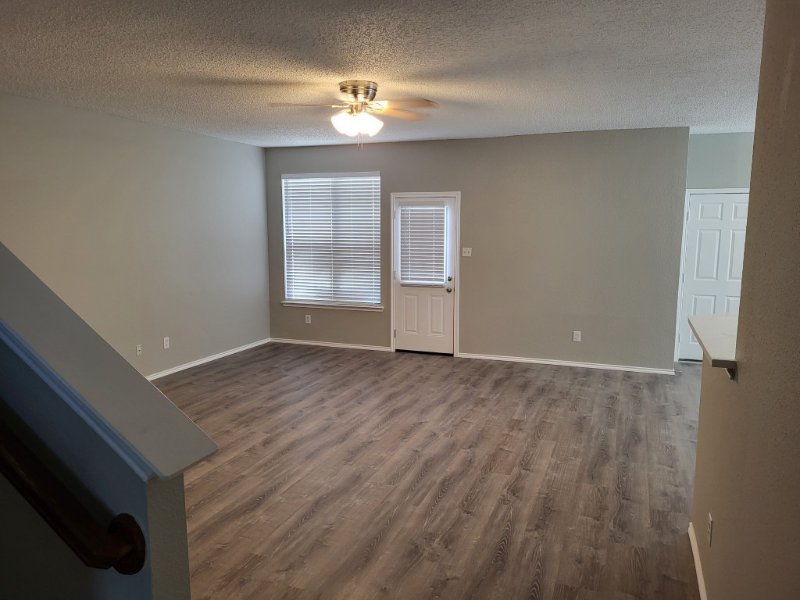 2943 Deer Ridge Dr - Photo 7 of 28