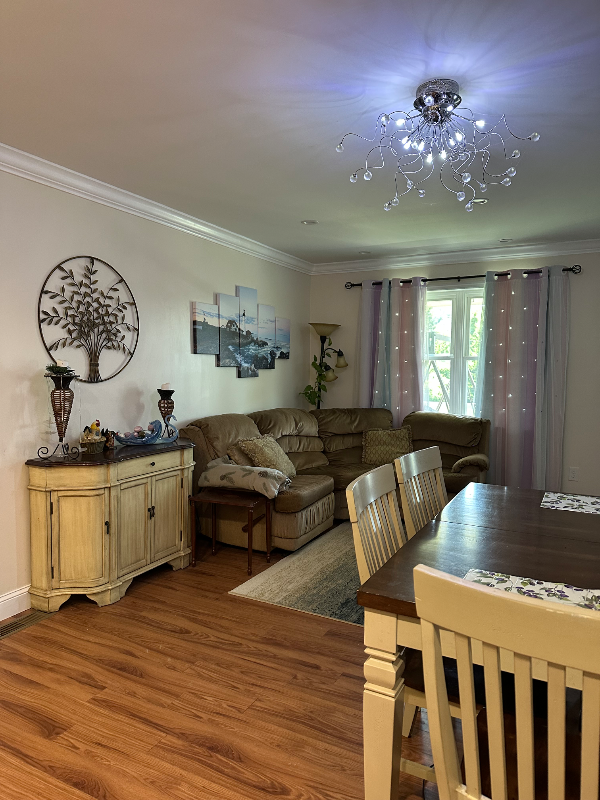 41 Eve Dr - Photo 2 of 9