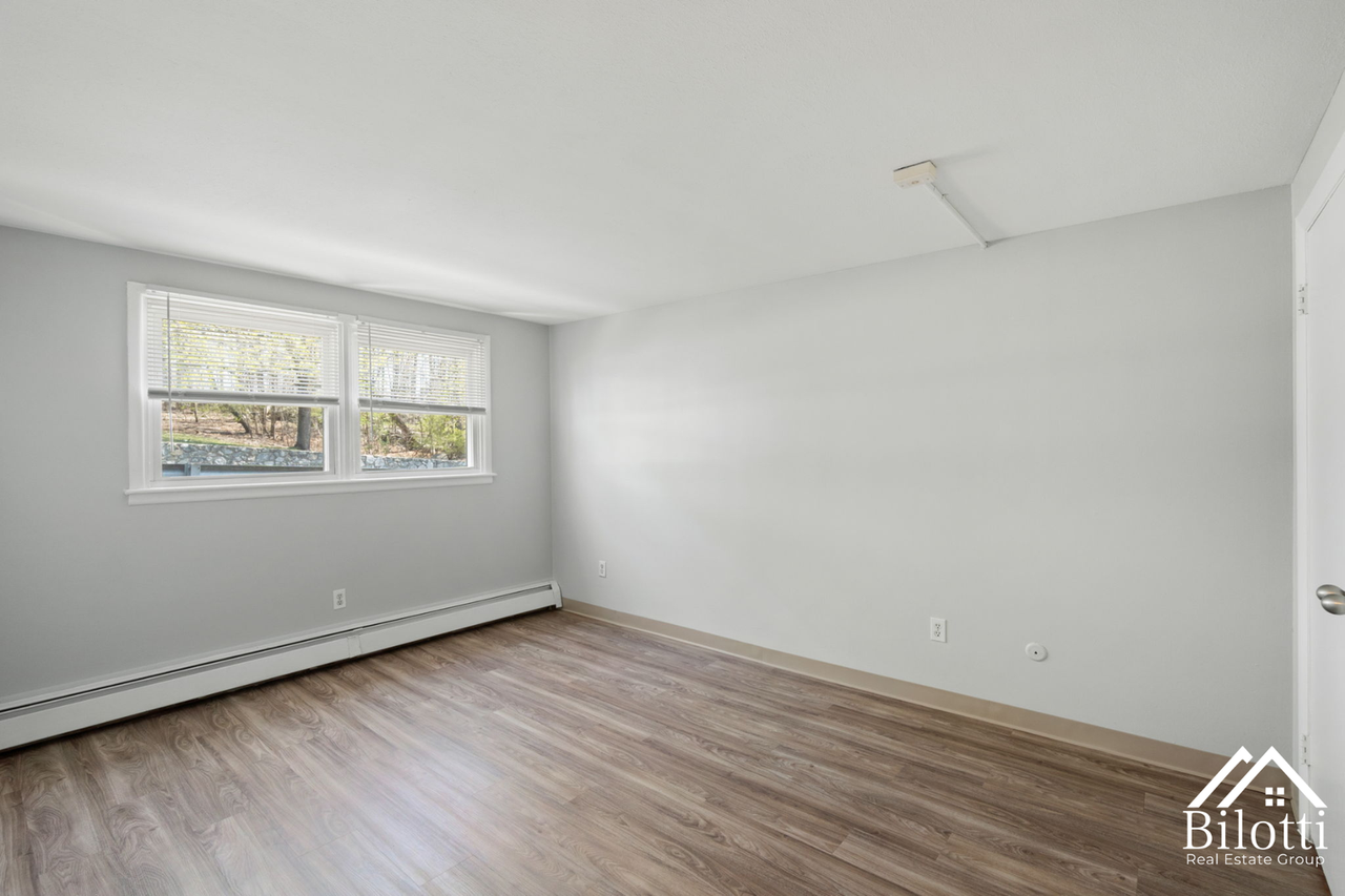 Hillside Terrace Apartments - Photo 6 of 12