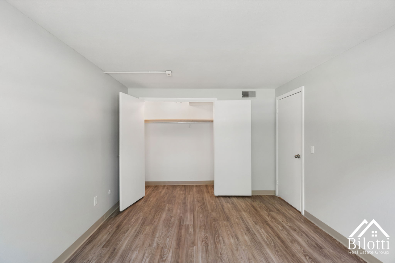 Hillside Terrace Apartments - Photo 7 of 12