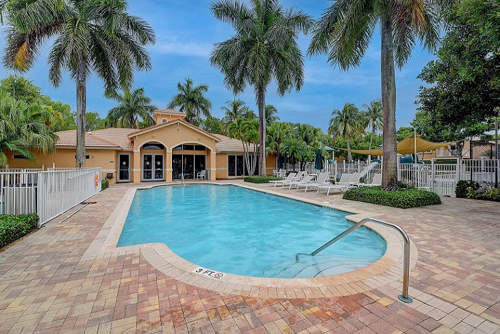 4765 S Classical Blvd - Photo 2 of 21