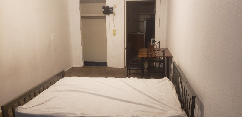 3920 W Wilshire Dr #B - Photo 7 of 8