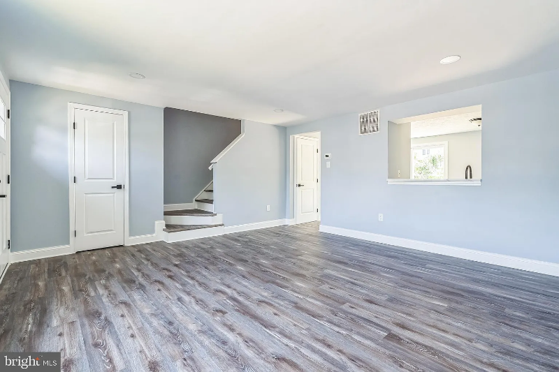 35 Shrewsbury Ct - Photo 3 of 20