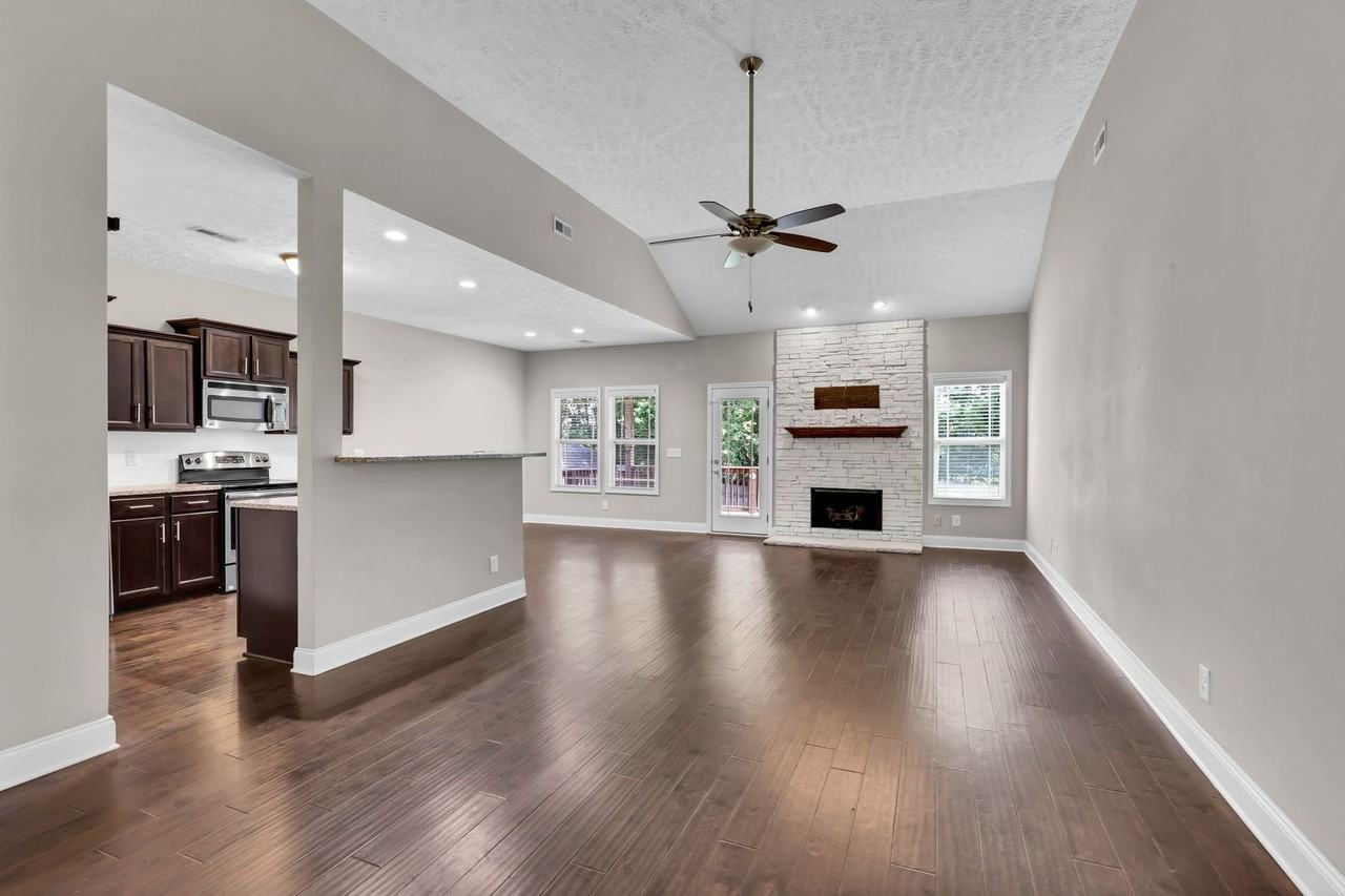 987 Promenade Dr - Photo 6 of 34