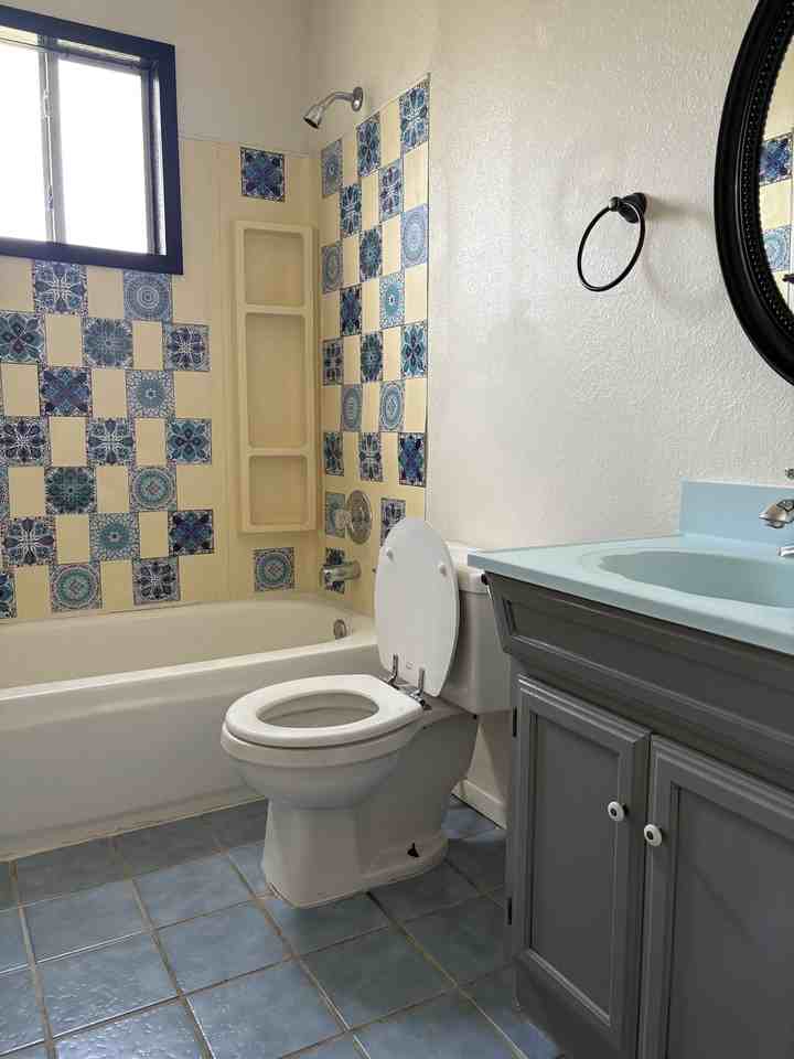 349 Glenvalley Cir #NA - Photo 3 of 7