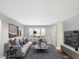 featured image of 2 W Oakland Ave #11