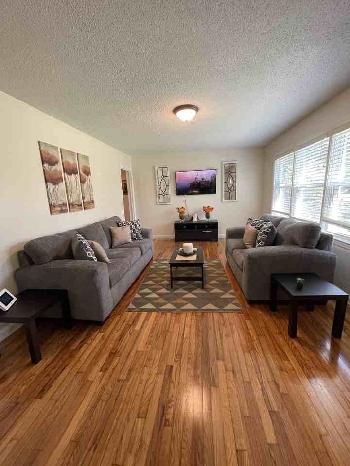 1613 Acker Dr #NA - Photo 2 of 10