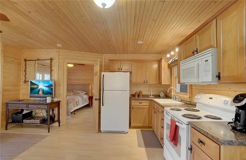 87 Old Cabin Cv #A - Photo 6 of 7