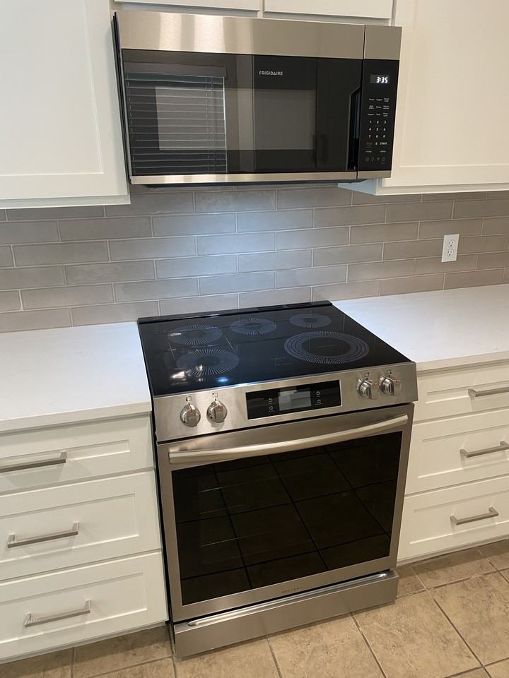 1725 Pecan Park Dr #NA - Photo 3 of 18