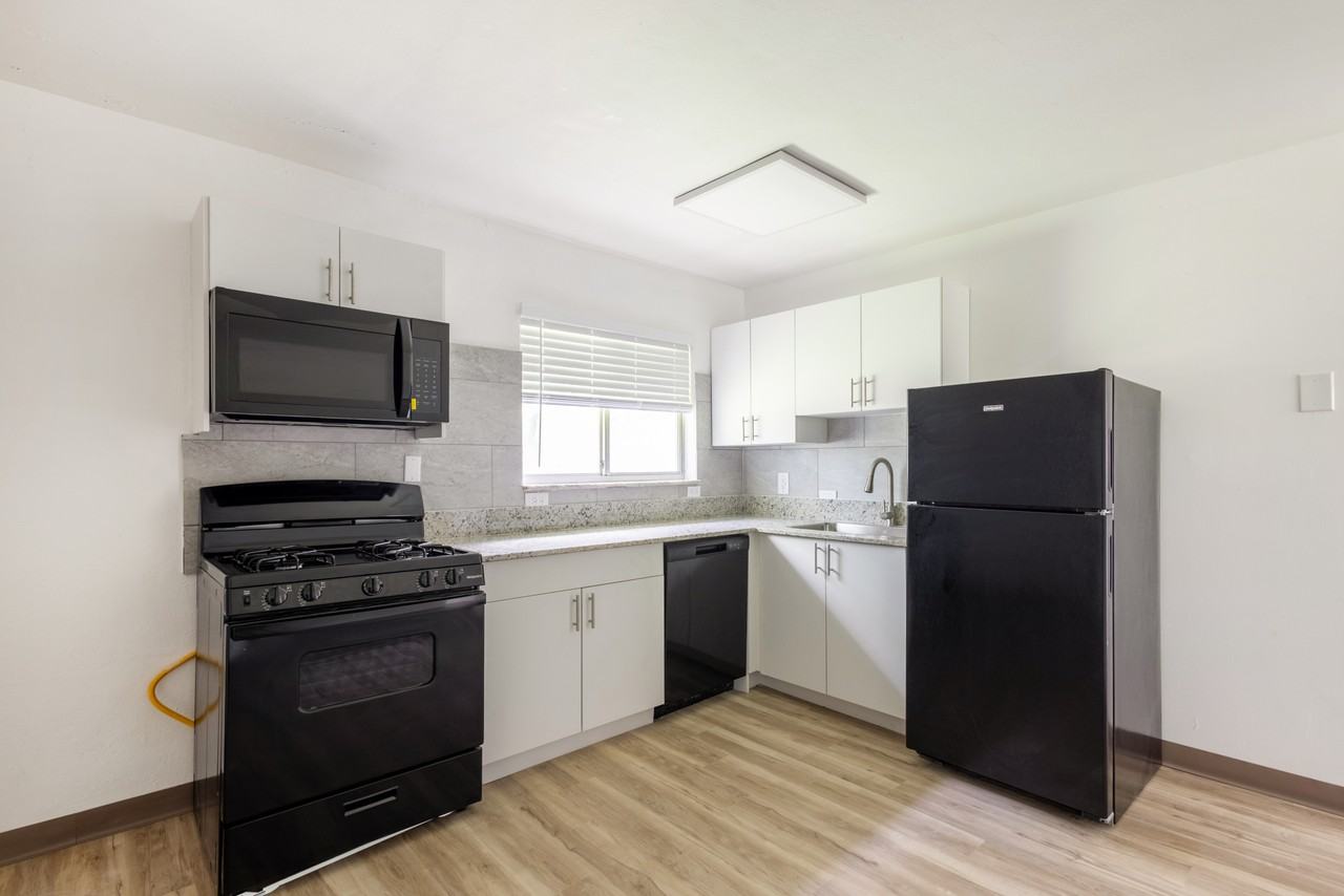 Kingston Apartments - Photo 2 of 49