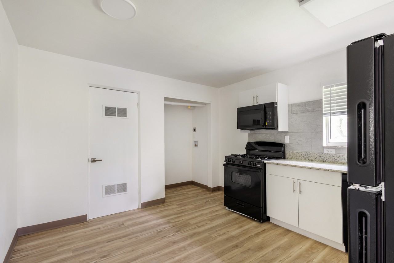 Kingston Apartments - Photo 4 of 49