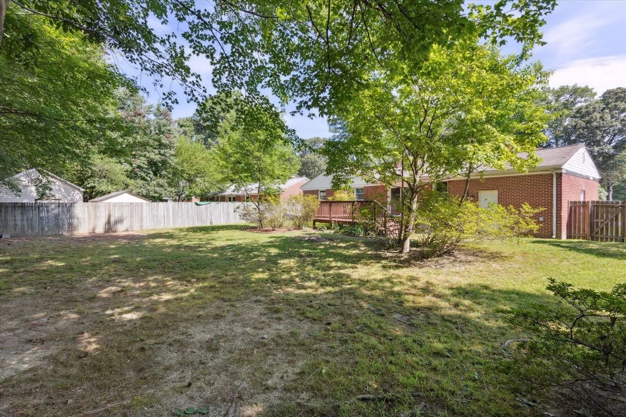 15 Indian Springs Dr - Photo 2 of 26
