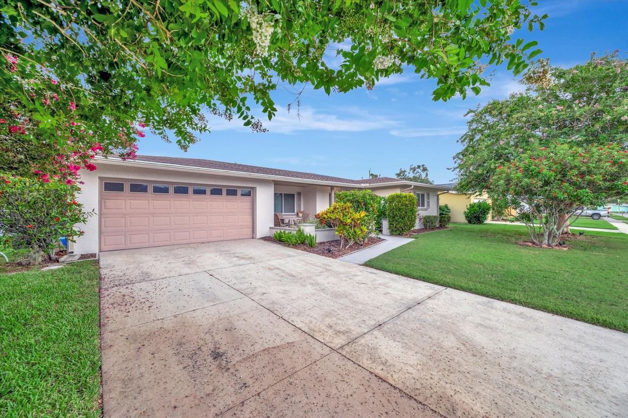 3111 Chase Cir - Photo 2 of 50