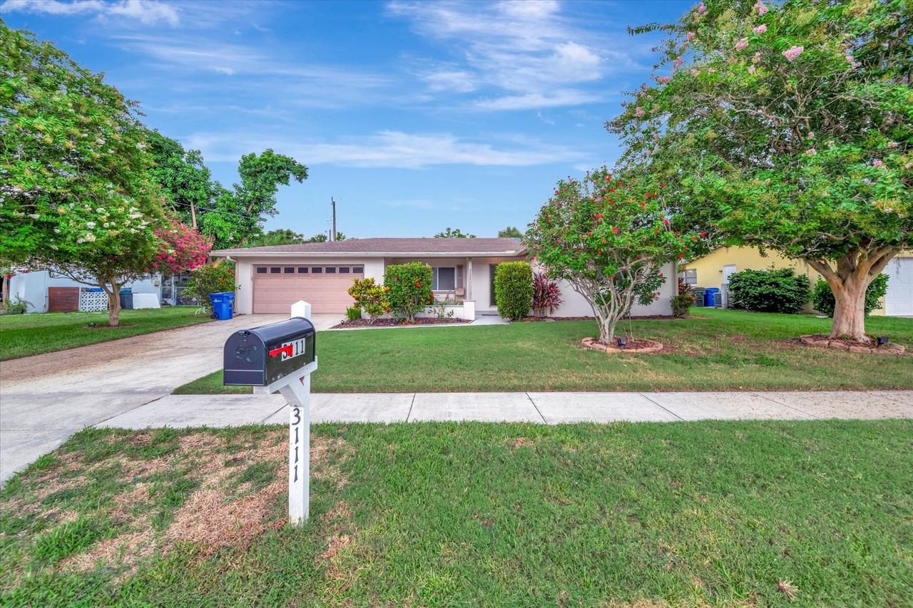 3111 Chase Cir - Photo 3 of 50