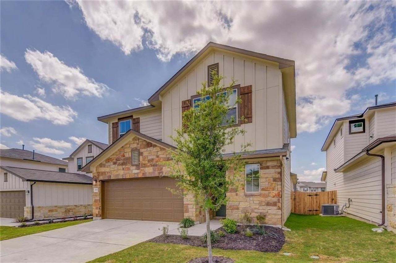 1915 Crimson Rosella Trl - Photo 2 of 40