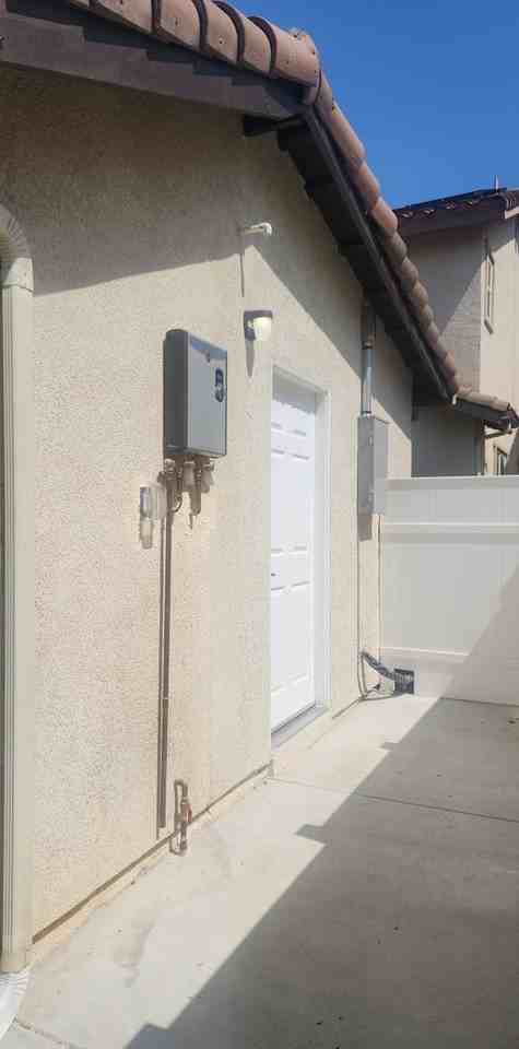 1011 Cesar Chavez Drive #B - Photo 2 of 11