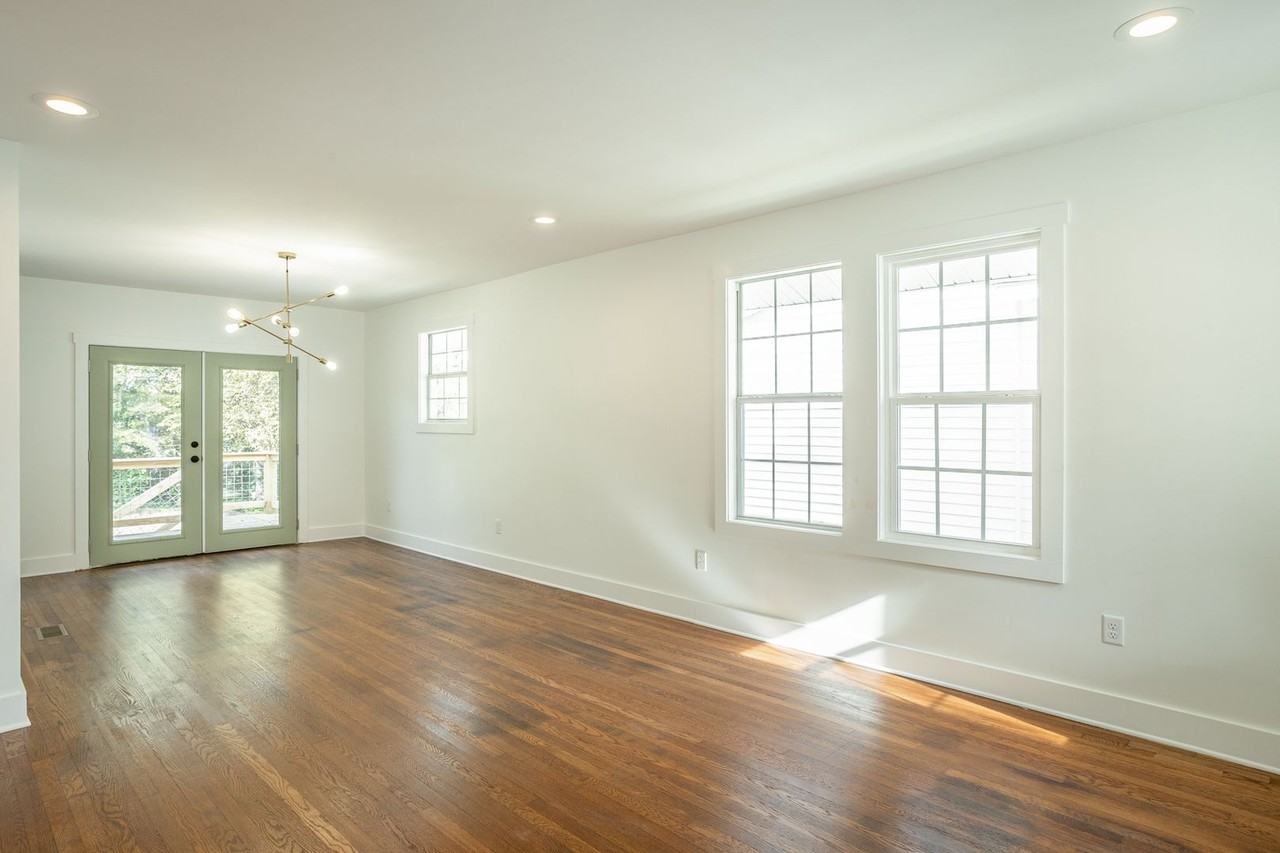 2105 Ivy St - Photo 3 of 10