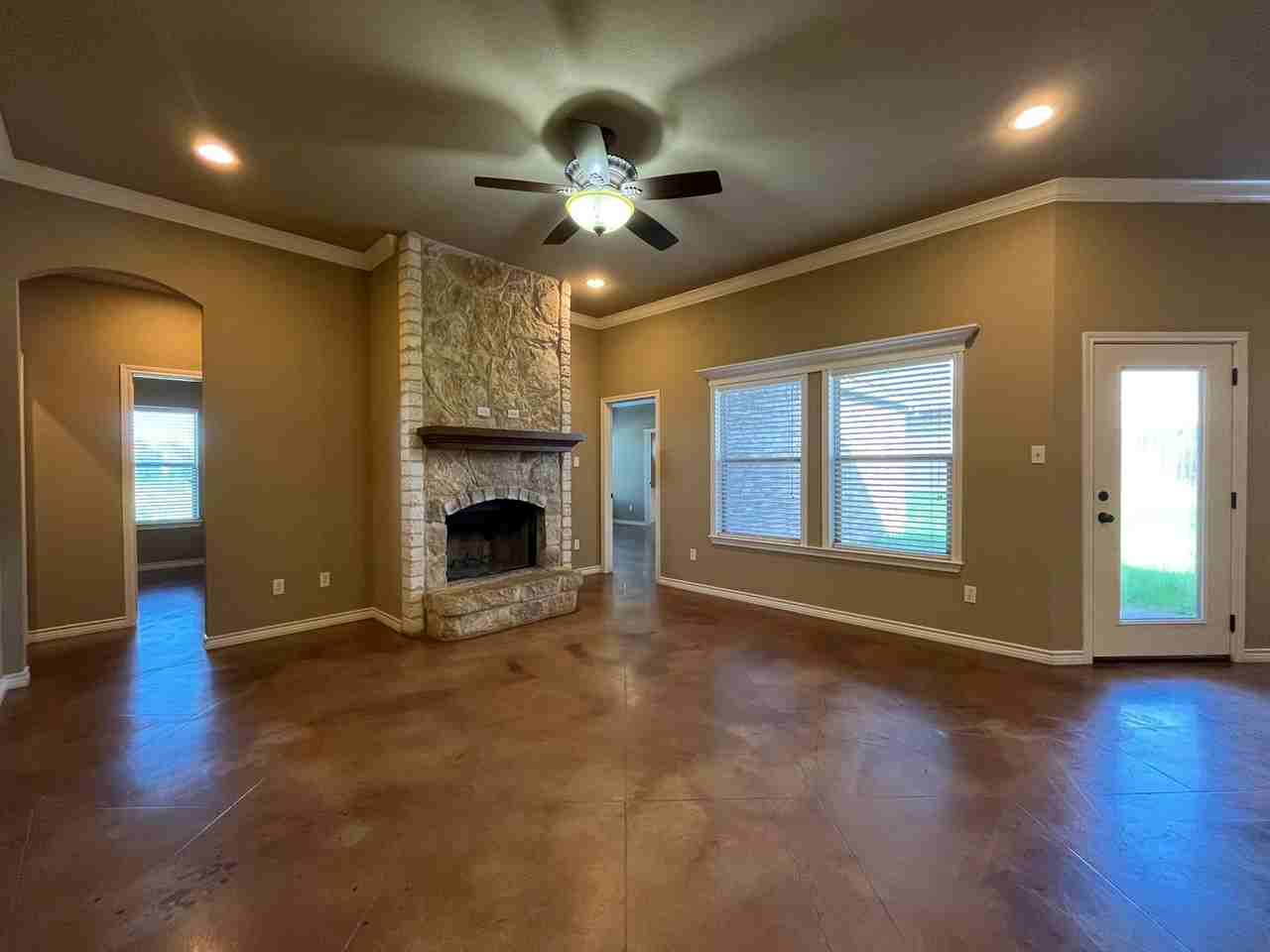 3000 Silver Saddle Dr - Photo 2 of 31