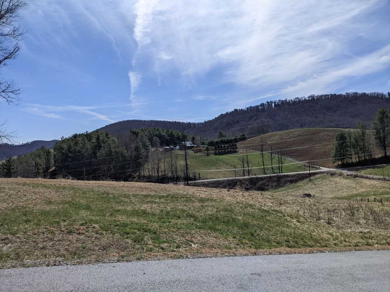 5990 Idlewild Rd - Photo 7 of 50