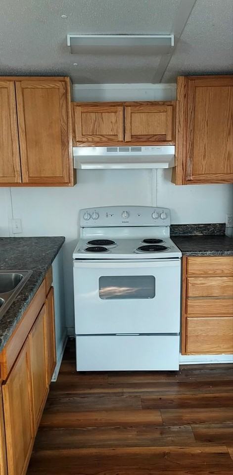 1 Water Oak Ln - Photo 2 of 7