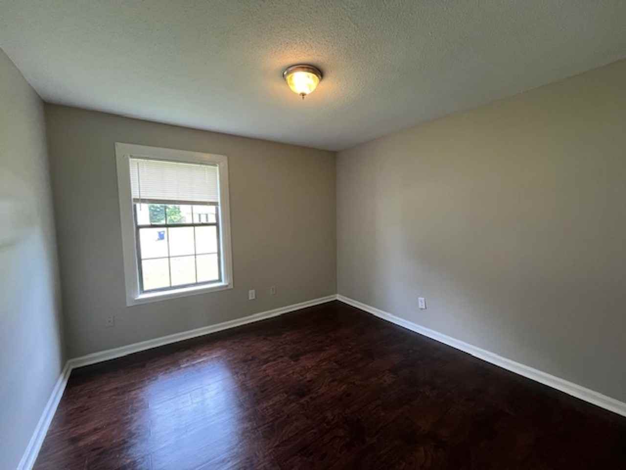 2795 Meadowbrook Dr - Photo 6 of 10