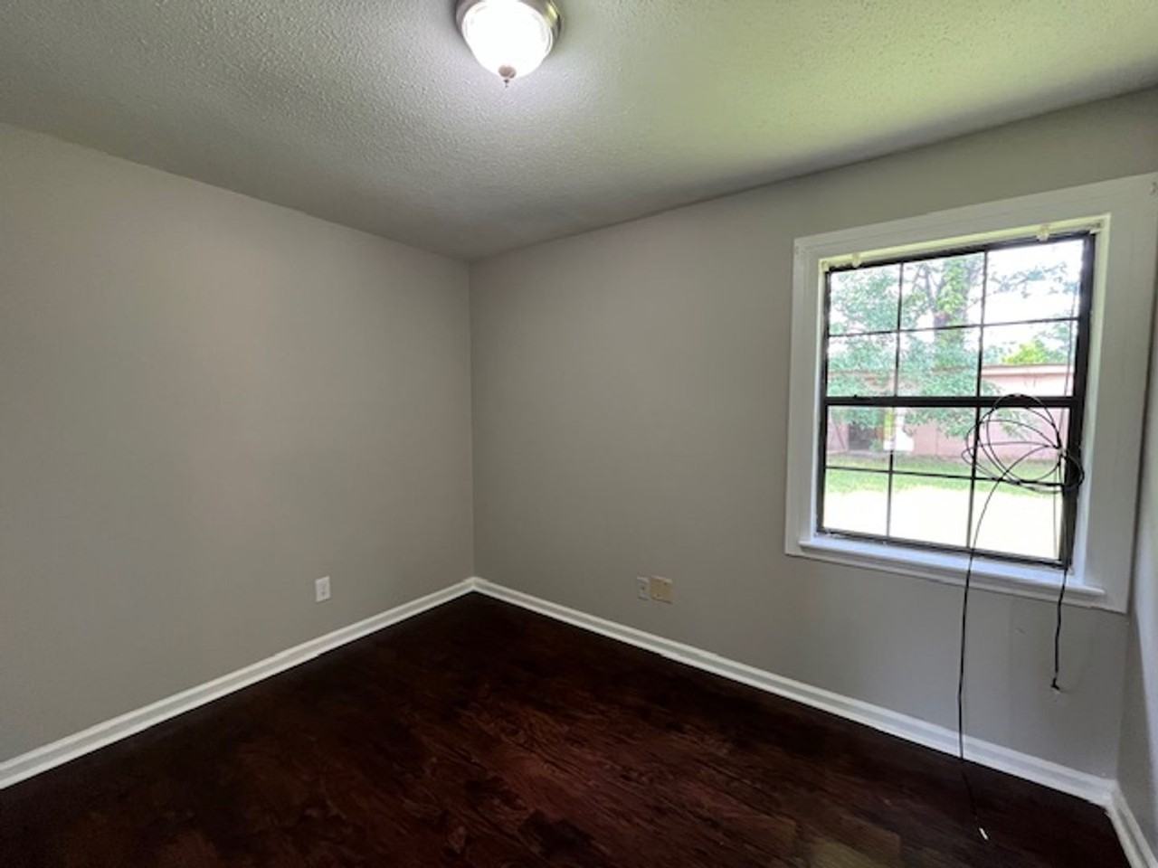 2795 Meadowbrook Dr - Photo 7 of 10