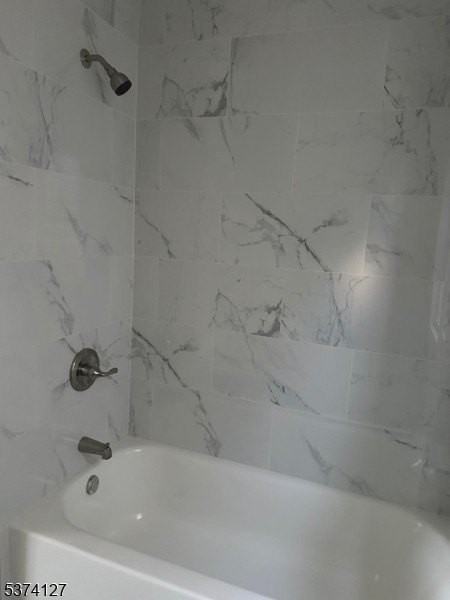 19 White St - Photo 4 of 9