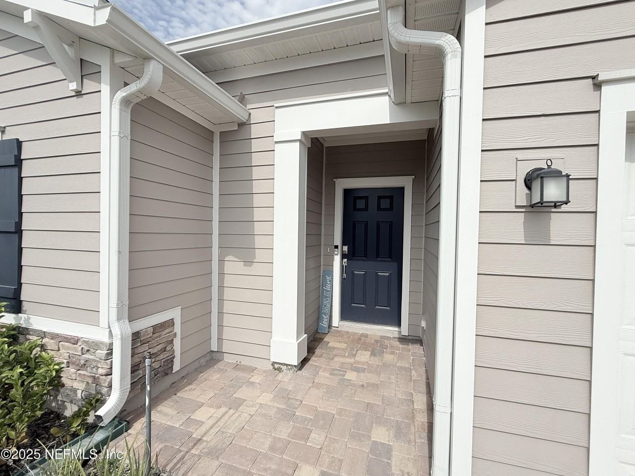 7560 Chervil Street - Photo 3 of 28