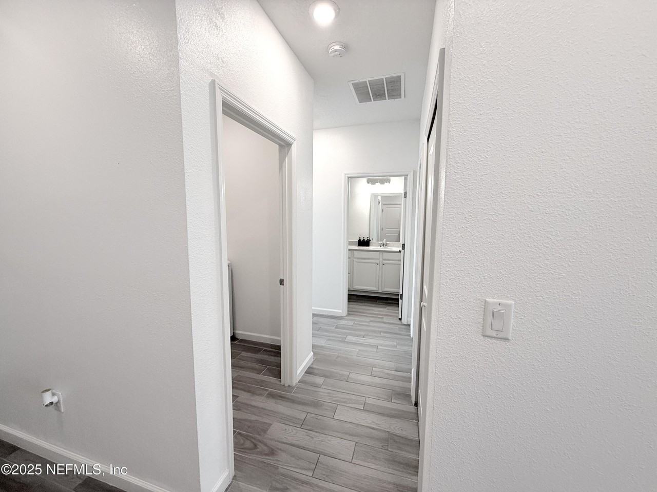 7560 Chervil Street - Photo 5 of 28