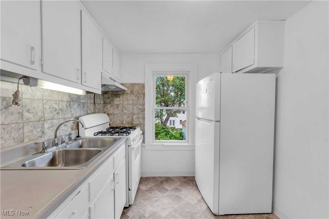 508 Hammel St Unit 3 #3 - Photo 5 of 17