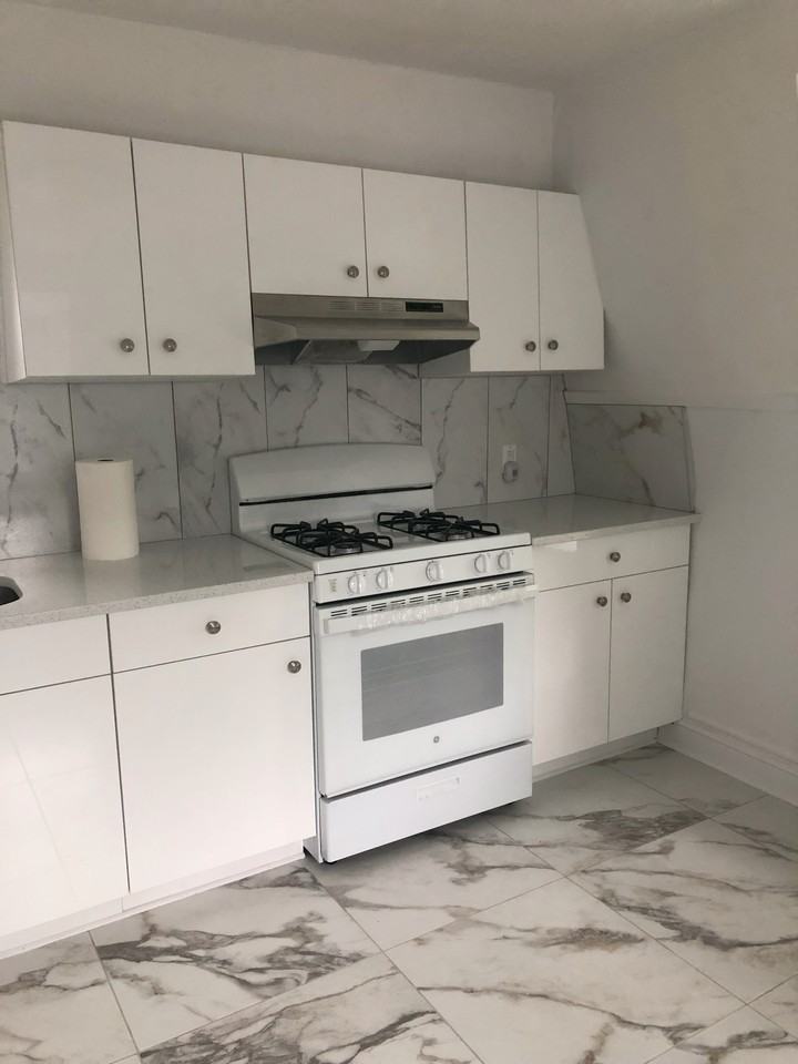 24 Franklin Place #D3