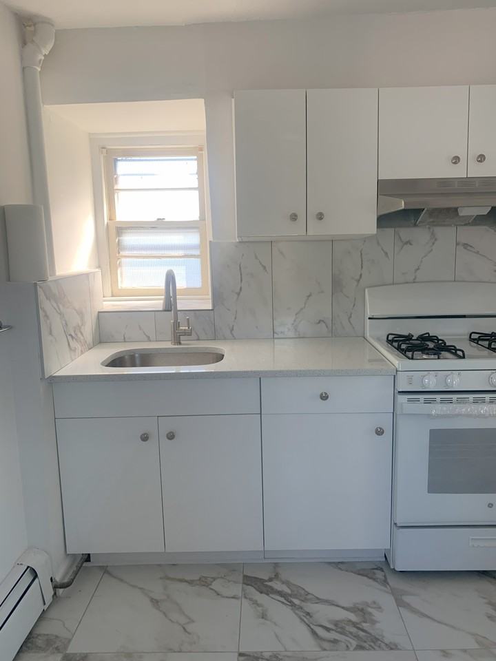 24 Franklin Place #D3 - Photo 3 of 40