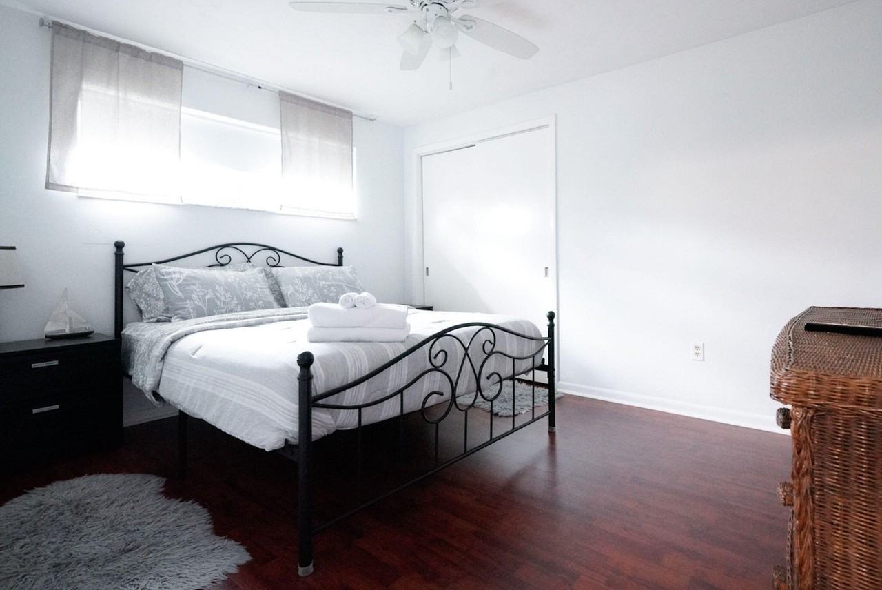 1351 Oaklawn Ct - Photo 7 of 36