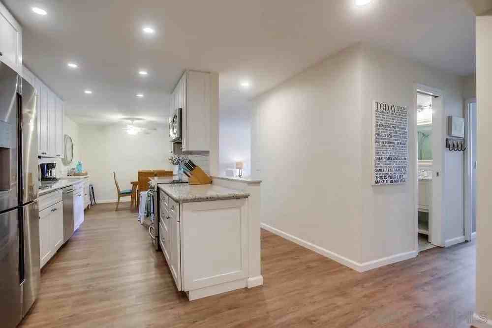 429 S Sierra Ave Unit 128 #128 - Photo 6 of 50