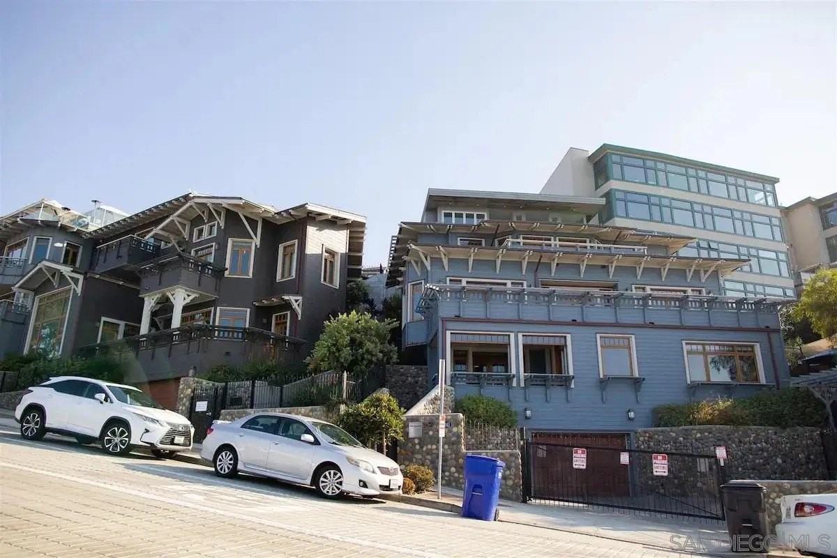 1241 Coast Blvd - Photo 2 of 40