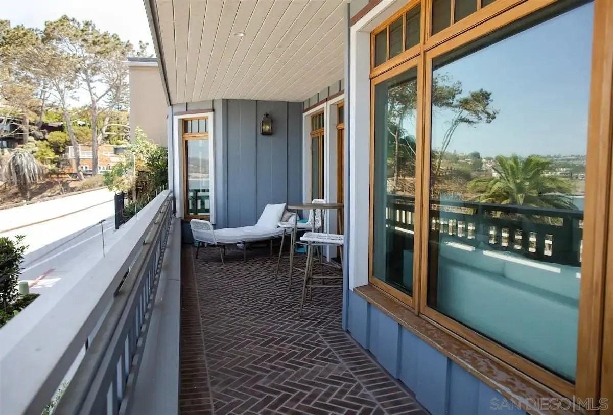 1249 Coast Blvd - Photo 7 of 29