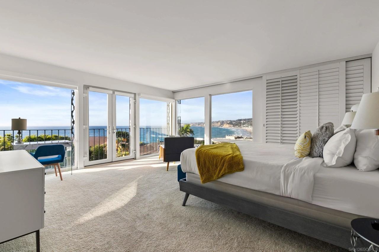 1855 Spindrift Dr - Photo 3 of 26