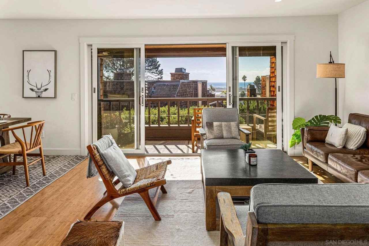 12933 Caminito Del Canto - Photo 3 of 46